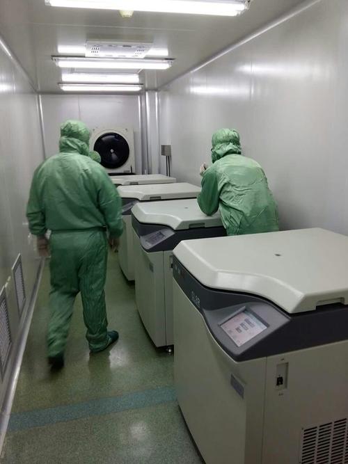 多年与离心机制造商和国内重点大学联合研制代表水平的全新智能离心机